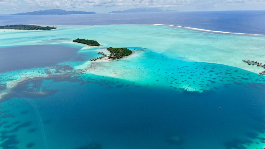 El archipiélago invisible: cómo Oceanía redefine el turismo de ultra-lujo frente al espejo de la inteligencia artificial