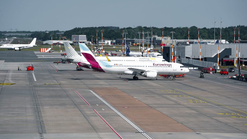 Cómo ir del aeropuerto de Viena al centro: transportes, precios y horarios