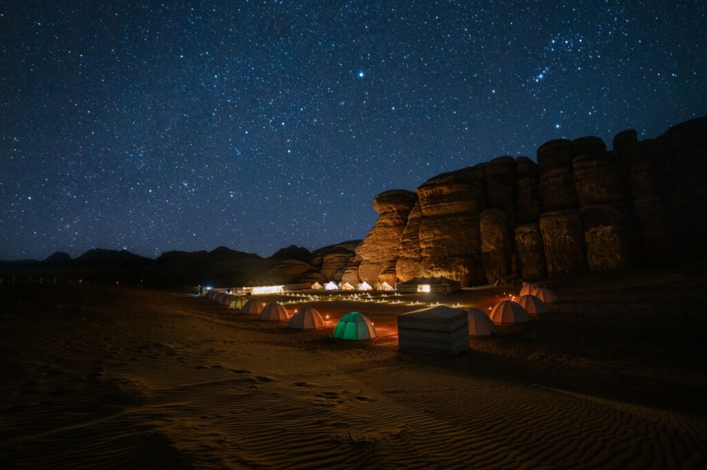 Campamentos bajo las estrellas y ranchos aislados: el arte de alojarse junto al abismo de Bryce Canyon