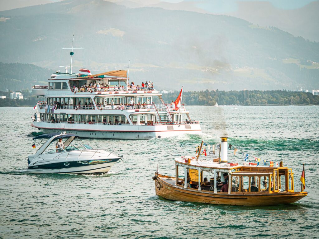 El laberinto intermodal del lago de Constanza: catamaranes rápidos, transbordadores de coches y la frágil movilidad transfronteriza en el corazón de Europa