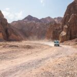 La Travesía del Desierto de Danakil en Caravana: Guía de Expedición y Logística Extrema por las Tierras Más Bajas y Cálidas del Planeta