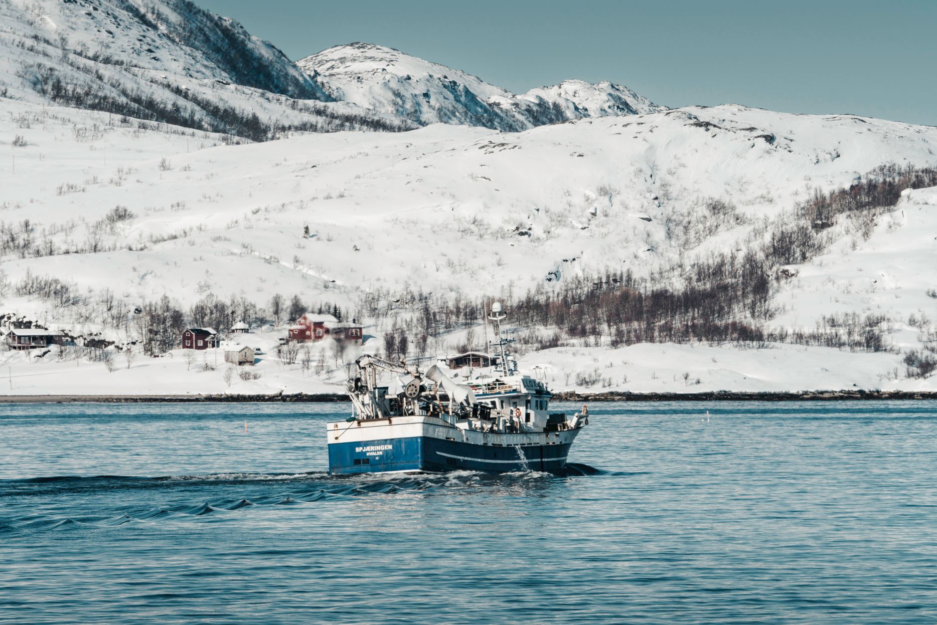 La Ruta del Expreso de losFiordos: Crónica de la Conexión Marítima entre Bergen y Kirkenes a Bordo del Hurtigruten