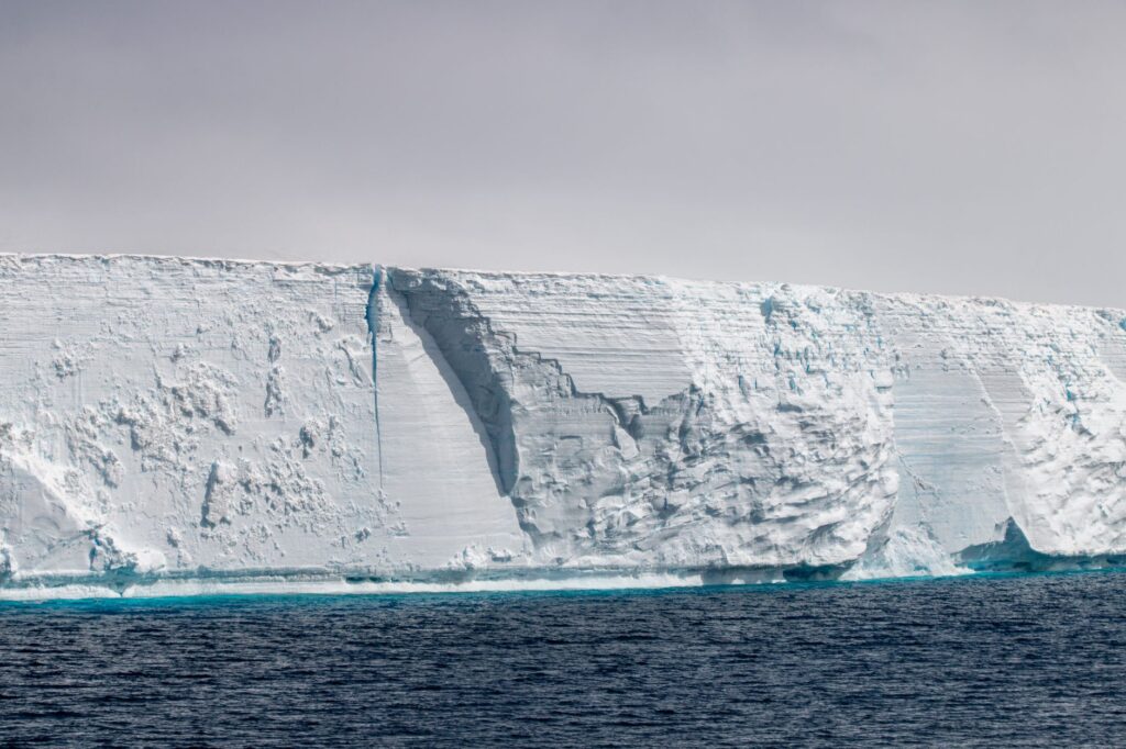 El Santuario Submarino del Mar de Ross: Oceanografía, Bancos de Hielo y Conservación en el Último Océano Virgen de la Tierra