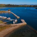 El laberinto intermodal del golfo de Hauraki: transbordadores insulares, muelles de marea y la frágil conectividad de Waiheke y Great Barrier