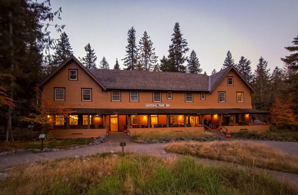 El Dominio de las Cumbres de Granito: Geología, Climatología Alpina y Conservación en el Parque Nacional de Yosemite