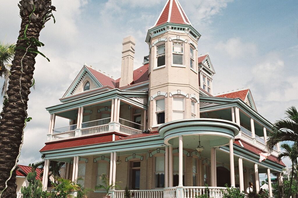 El refugio del último paralelo: los mejores hoteles de Key West, de villas históricas a islas privadas