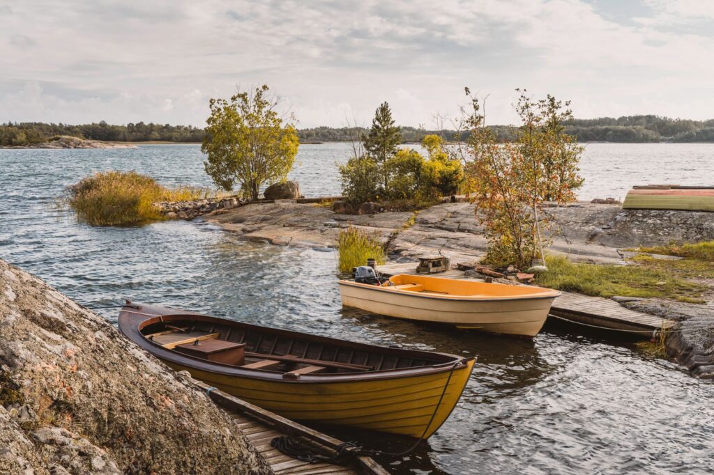 El laberinto intermodal del archipiélago de Åland: transbordadores de hielo, calzadas de piedra y la frágil conectividad de un mosaico báltico