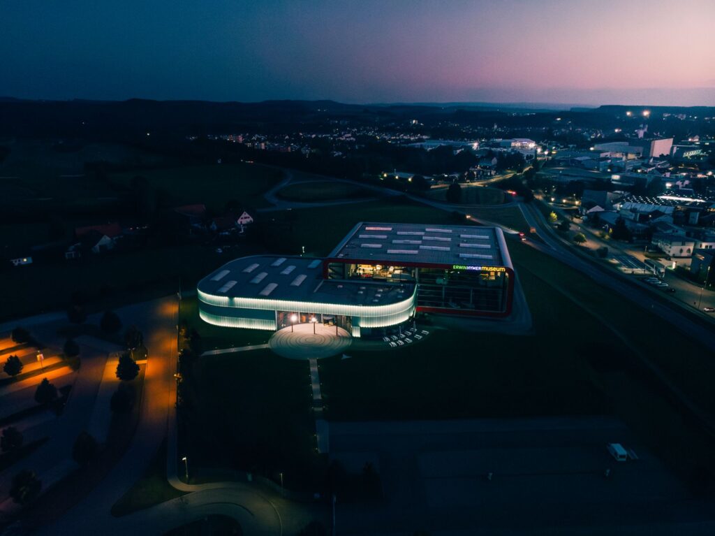 El firmamento cautivo de Jutlandia: la monumental cúpula de luz de James Turrell en Aarhus