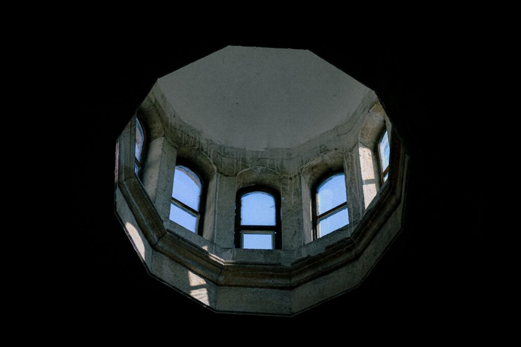 El silencio milenario de los baños de vapor de Budapest: hidroterapia termal y arquitectura otomana en las orillas del Danubio