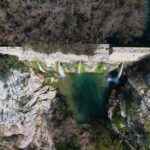 El latido de los bancales de olivar: cómo la agricultura regenerativa y los senderos de piedra seca transforman la conservación en la Sierra de Aracena