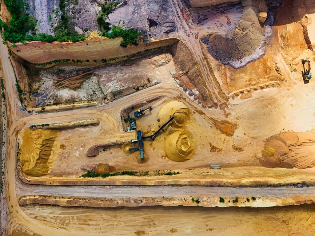 El Renacimiento de la Arquitectura de Tapial: Tierra, Encofrado y Memoria en los Obradores de la Provenza