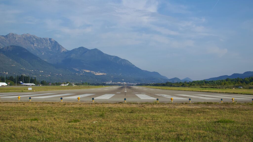 Navegación aérea en Río de Janeiro: Geografía de dos aeropuertos, estrategia de traslados y cómo evitar errores críticos en GIG y SDU