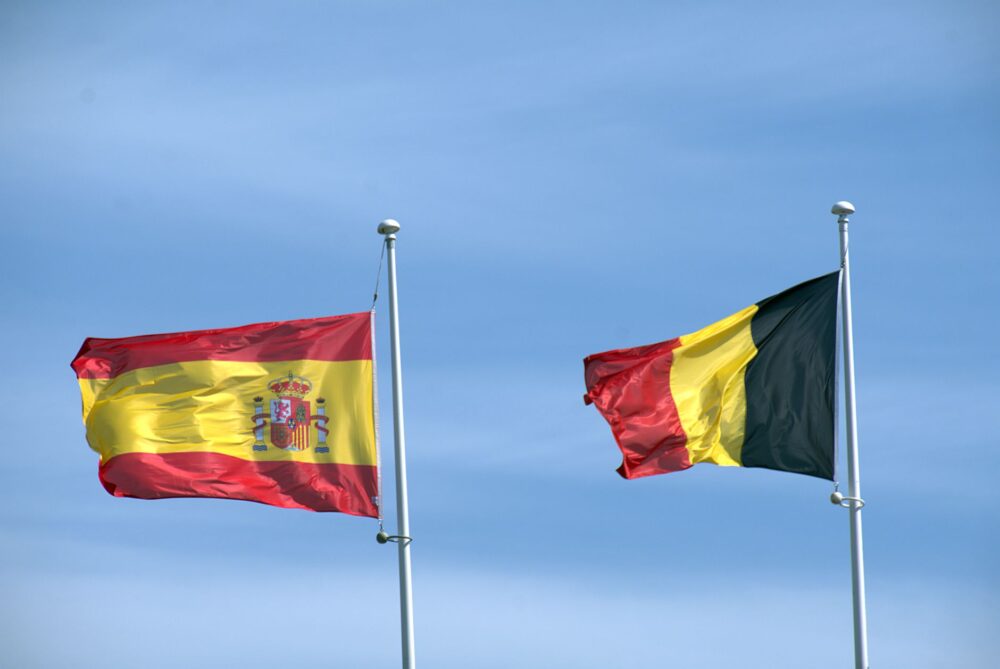 La armonización consular entre España, Reino Unido y Canadá: redibujando las conexiones de movilidad global