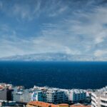 El secreto de la lava y el hinojo: la liturgia del Mercado Central de Santa Cruz de Tenerife y los tesoros del Valle de Güímar