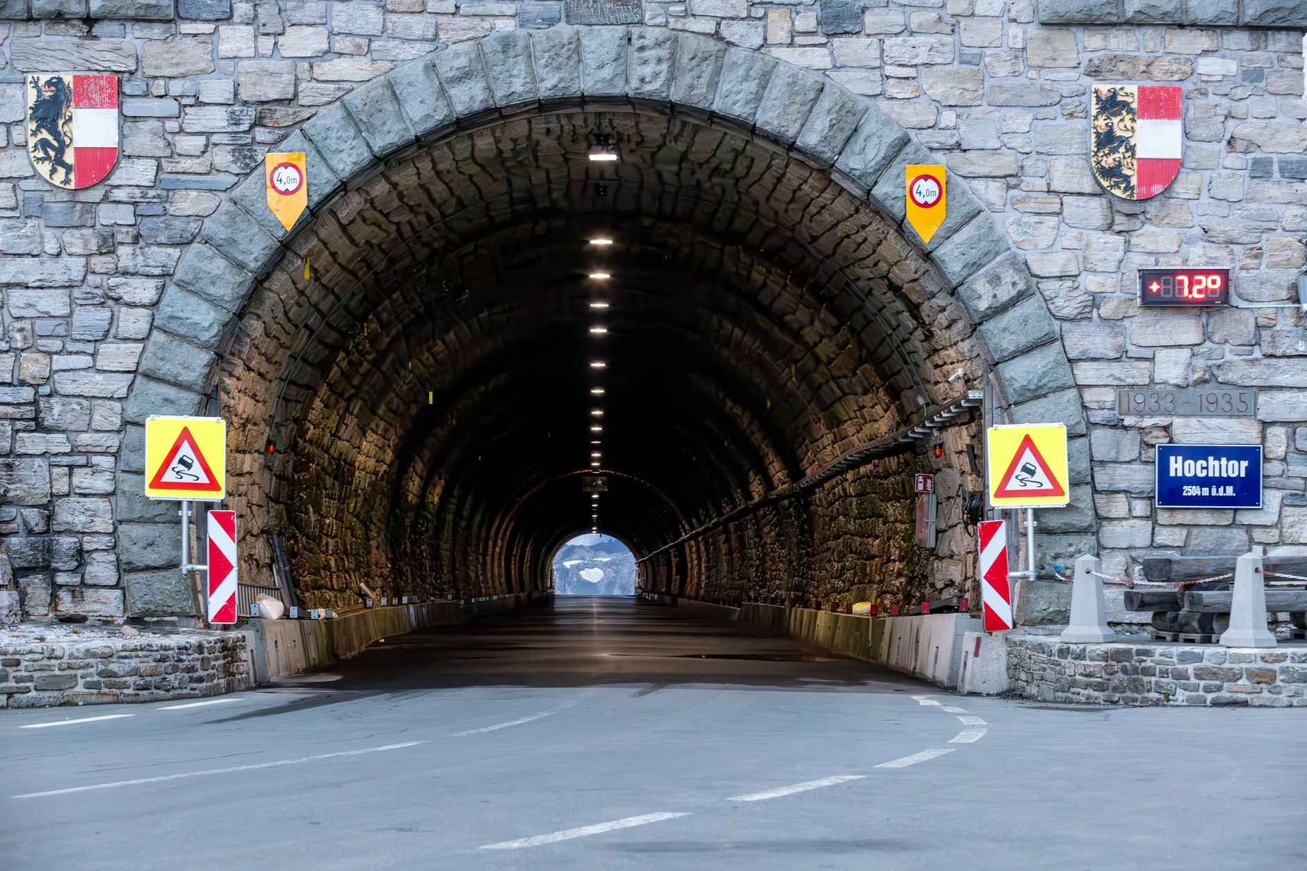 La espina dorsal alpina: cruzar Europa a través del túnel de base de San Gotardo