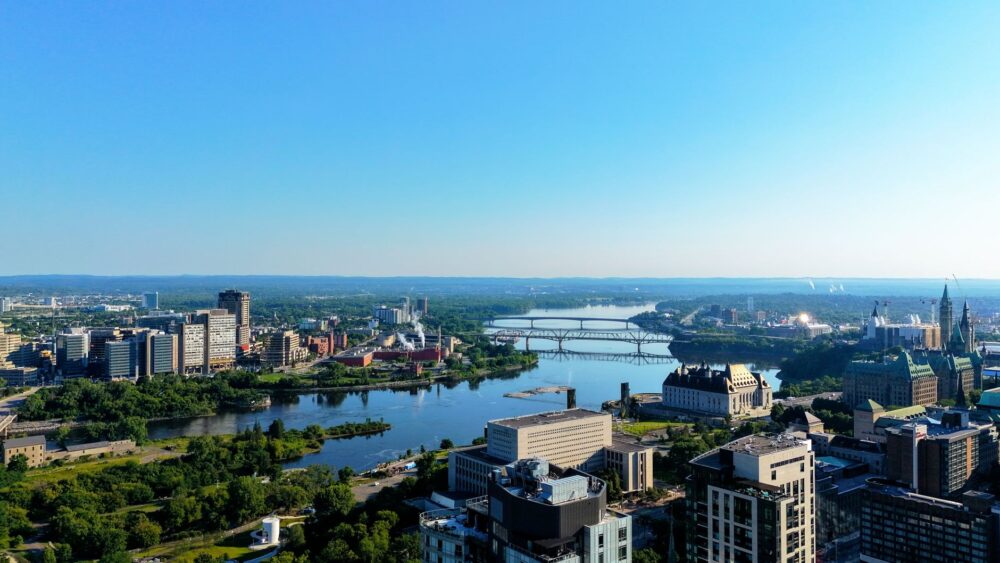 El latido verde de la capital canadiense: Naturaleza, ríos y ecoturismo en Ottawa