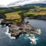 El latido secreto de las Azores: navegación oceánica y arquitectura volcánica en las islas de fuego