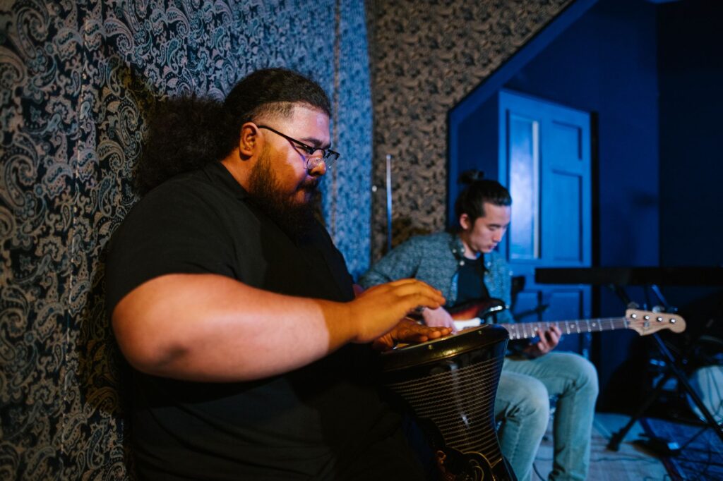 El latido oculto de Dubái: cómo The Fridge transformó la escena artística independiente