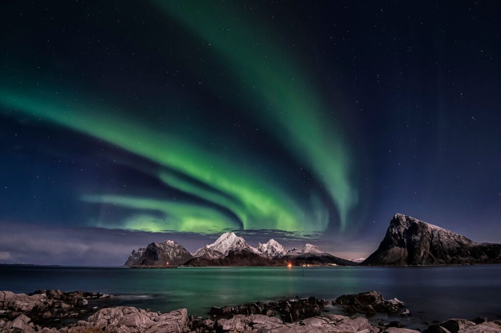 Cazadores de fuego polar: Presupuestos y coordenadas para las auroras de 2026