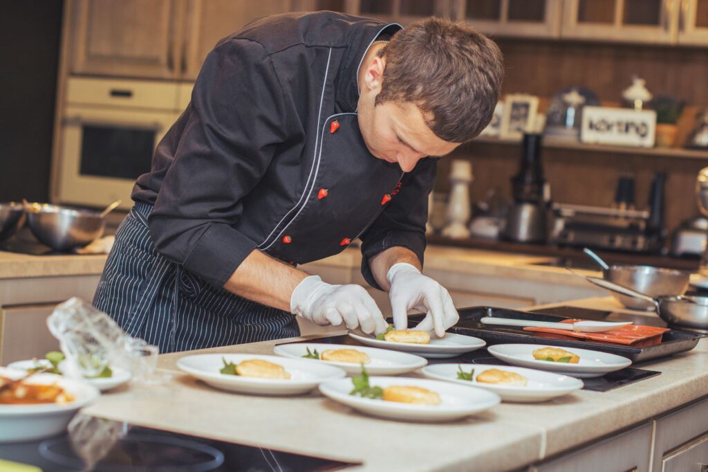 Más allá de la cama: cuando el hotel se convierte en el destino culinario definitivo