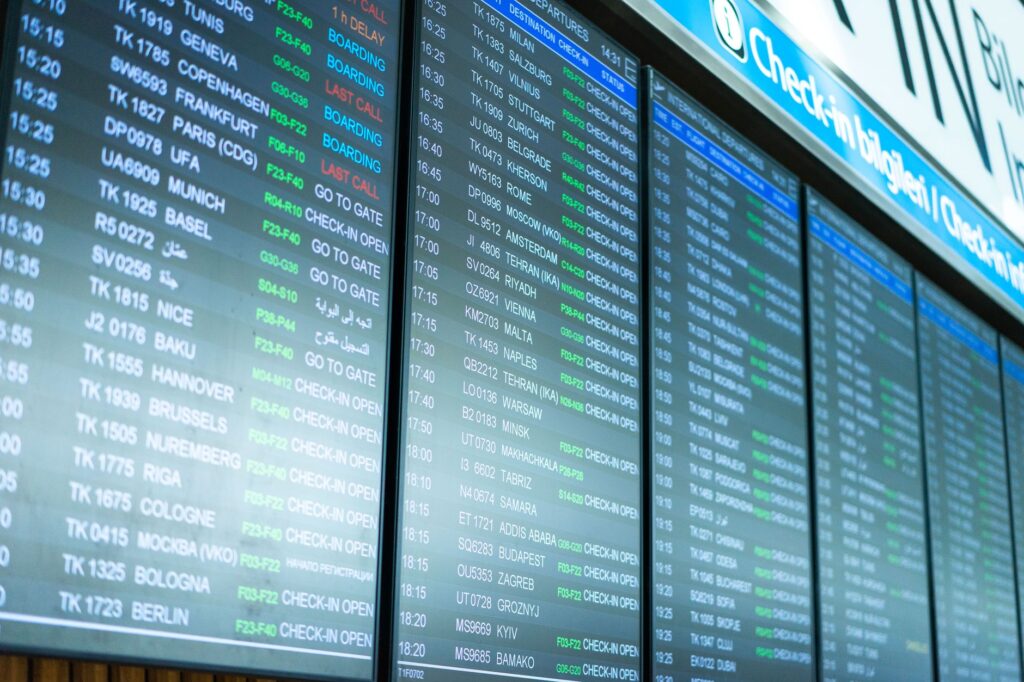 El fin del Tetris en las maletas: cómo la tecnología redefine los controles de los aeropuertos europeos