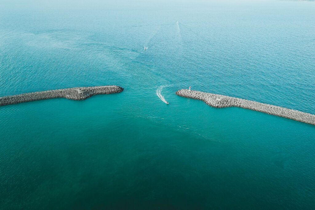 La Travesía del Archipiélago de San Blas en Velero: Guía de Navegación y Logística Marina por el Caribe Guna Yala