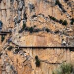 El latido mineral del Expreso Transcantábrico: ingeniería de vía estrecha y el ritmo vertical de los valles del norte