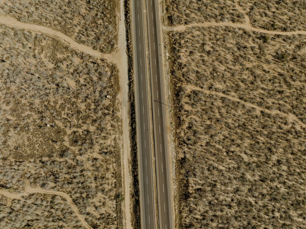 El silencio del desierto y el asfalto: radiografía de la pausa turística en Baja California