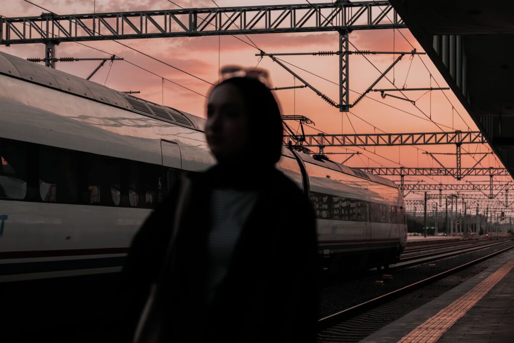 La Travesía del Transiberiano y Transmongoliano: Guía de Expedición y Logística Ferroviaria a Través de Eurasia