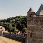 Fougeres y los caminos de granito: una travesía medieval por el corazón verde de la Bretaña Francesa