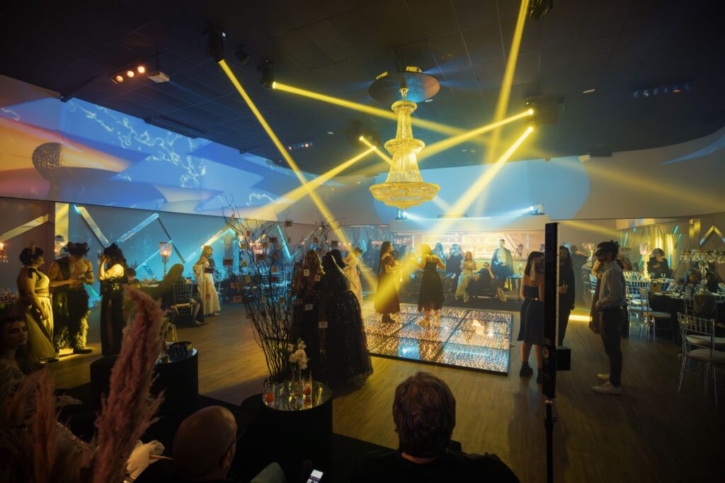El banquete de la pasarela: la noche que la alta costura y la alta cocina sellaron el fin de la Mercedes-Benz Fashion Week