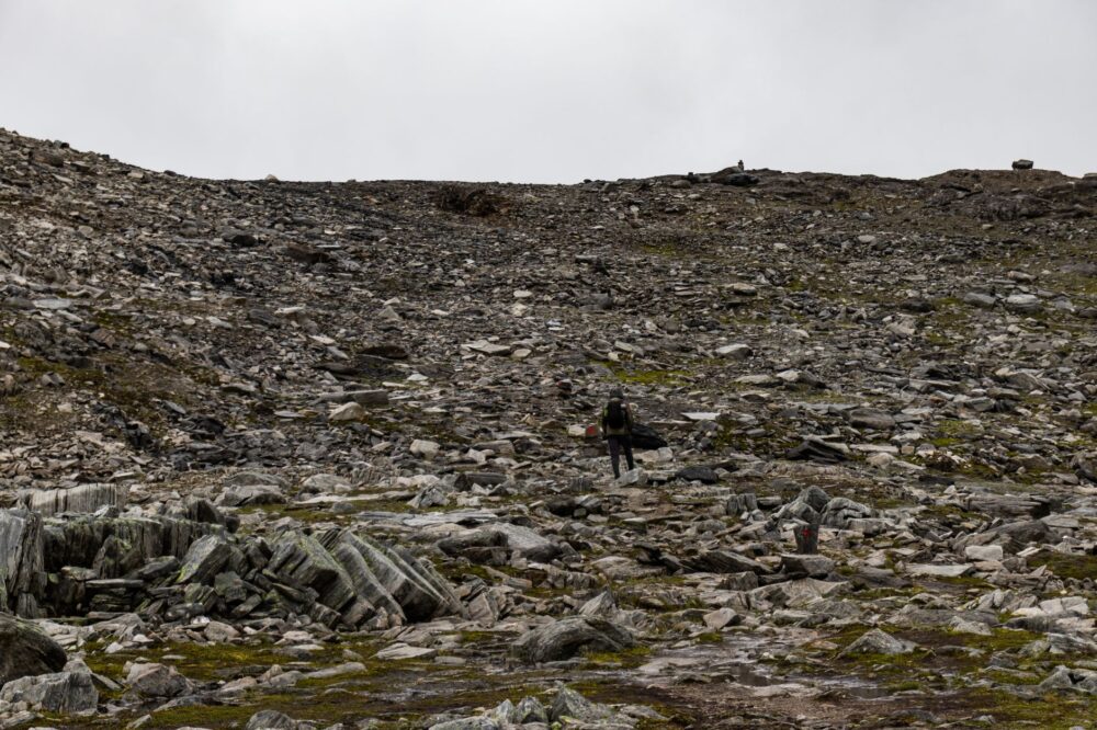 El Dominio de las Crestas de Cuarcita: Geología, Alta Ruta y Sostenibilidad en el Parque Nacional de Jotunheimen
