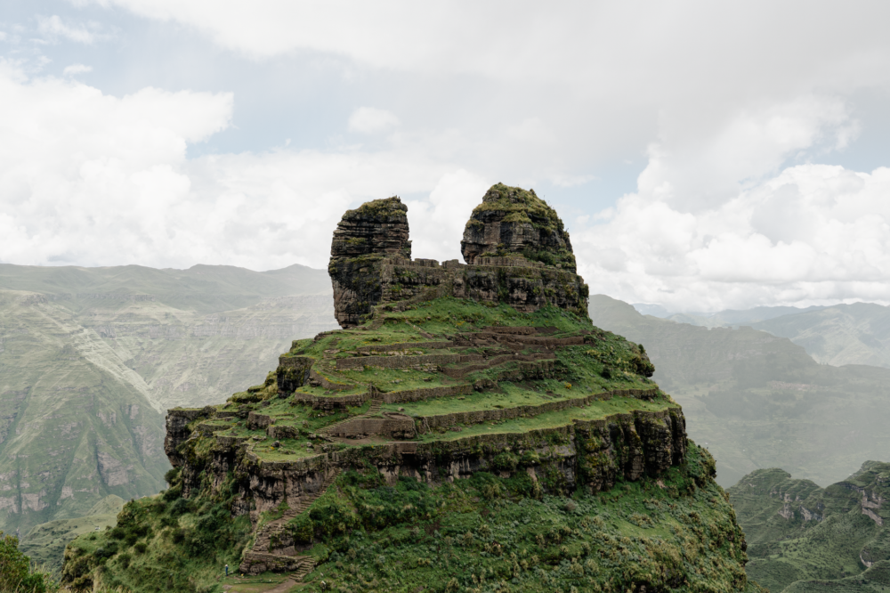 El Techo de África: Geología, Endemismo y el Desafío de la Conservación en las Montañas Simien