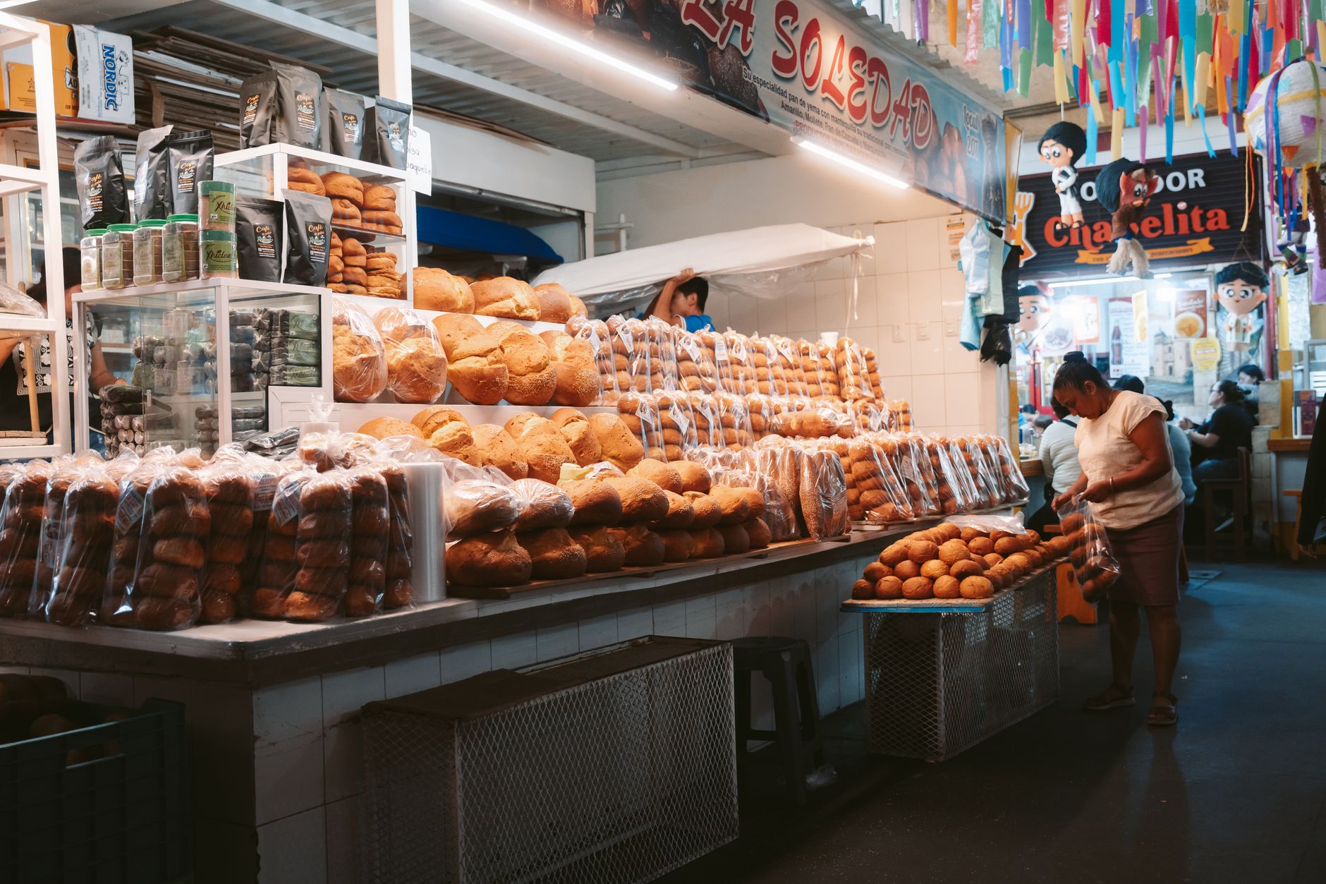 El secreto de la sal y el hacha: la liturgia del Mercado Central de Burgos y los tesoros de la Bureba