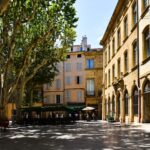 El Renacimiento de la Encuadernación en Seda: Hilatura, Telar y Memoria en los Obradores de Lyon