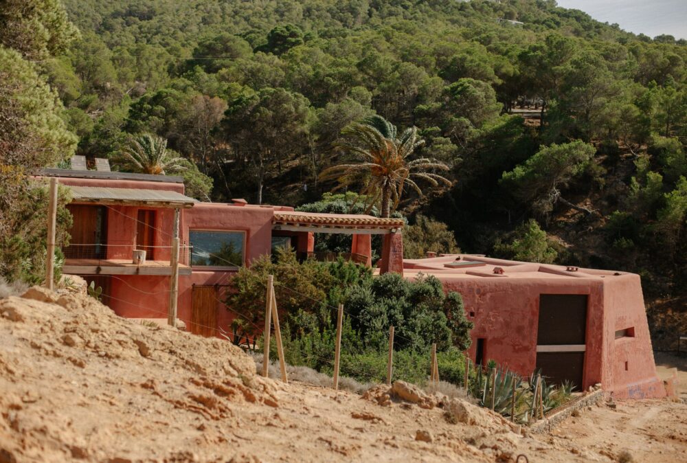 El refugio interior: cuando el diseño y el bienestar se encuentran en la segunda temporada de ‘Mi casa en AD con Kave’