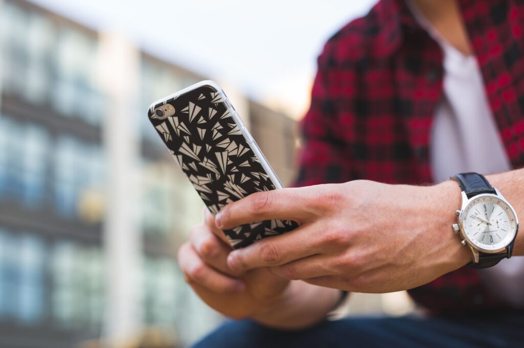Fundas para Kindle: la armadura del viajero literario contemporáneo