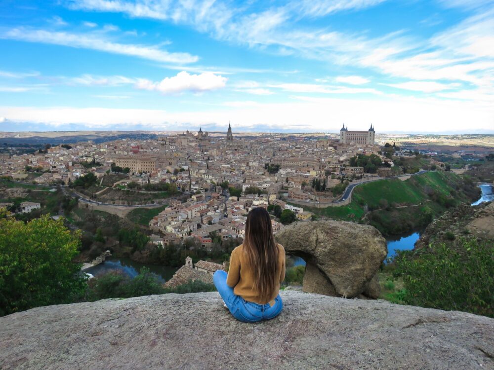 La diplomacia de la piedra dorada: cómo Salamanca reinventa su mapa turístico en Europa