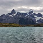 El laberinto de las lagunas glaciales: cómo la navegación solar y las pasarelas flotantes transforman el transporte en el Parque Nacional Torres del Paine