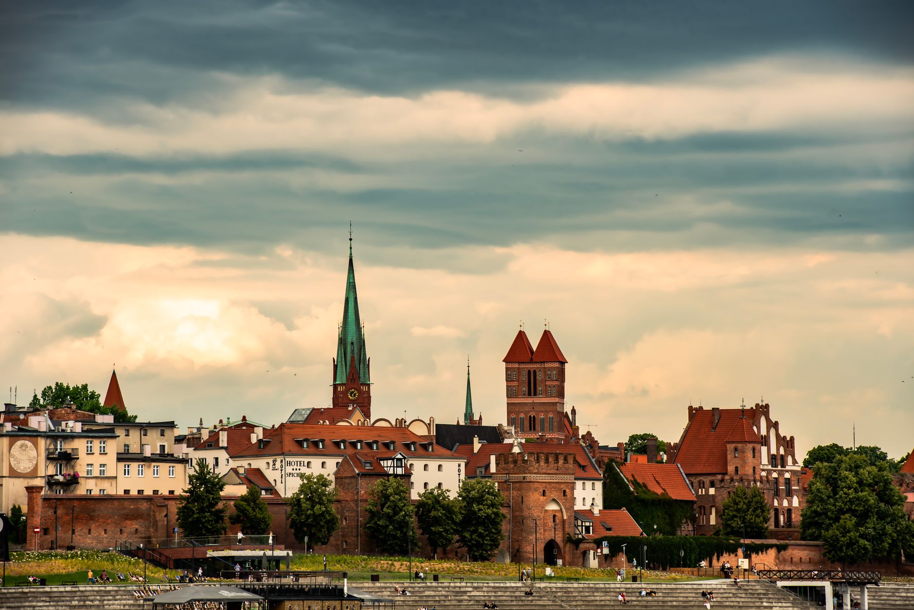 Polonia