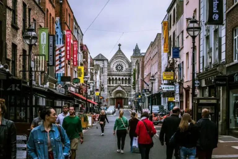 The invisible map of Dublin: Where to stay to grasp its literary and bohemian heartbeat