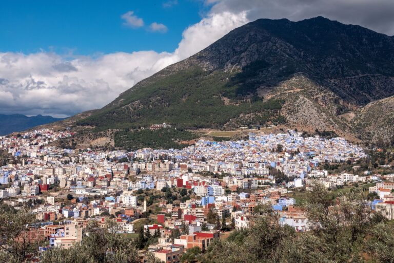 Khenifra: la meseta marroquí donde el agua y la piedra dictan el pulso de la vida cotidiana