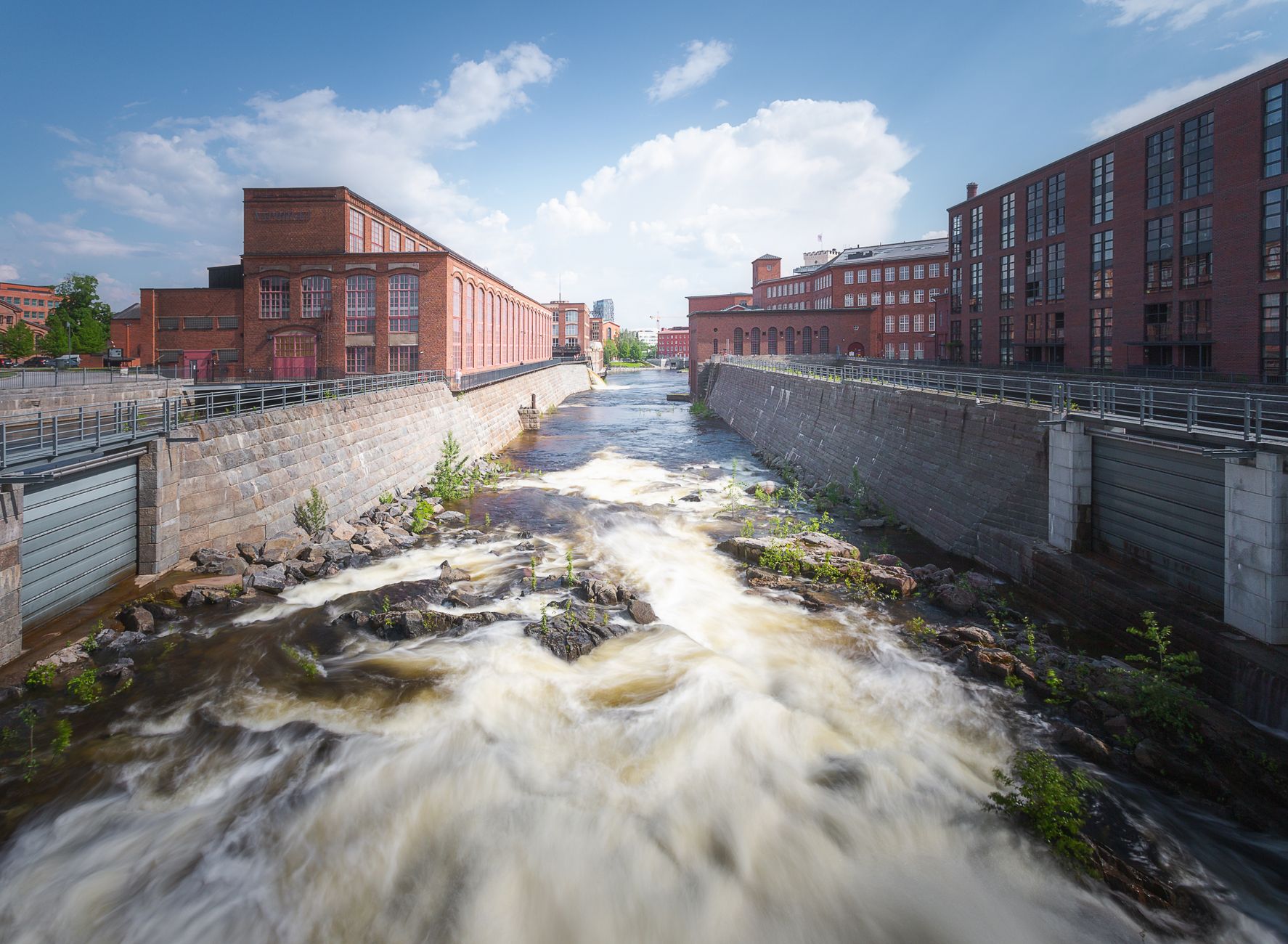 Tampere, Finlandia: la ciudad que se lee entre dos lagos y una chimenea de ladrillo