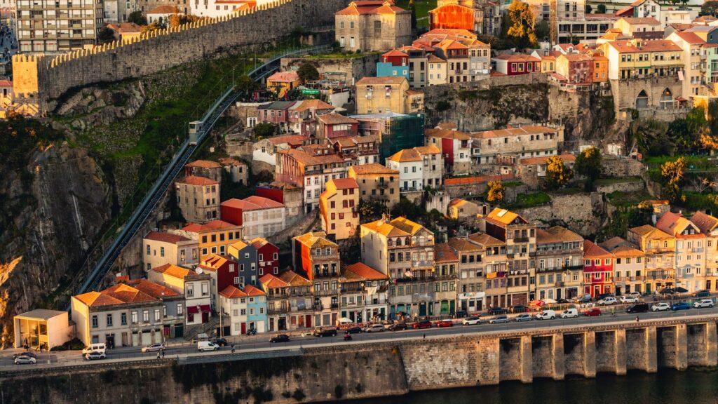 Alto Douro, Portugal: el paisaje que se recorre entre terrazas de esquisto y río