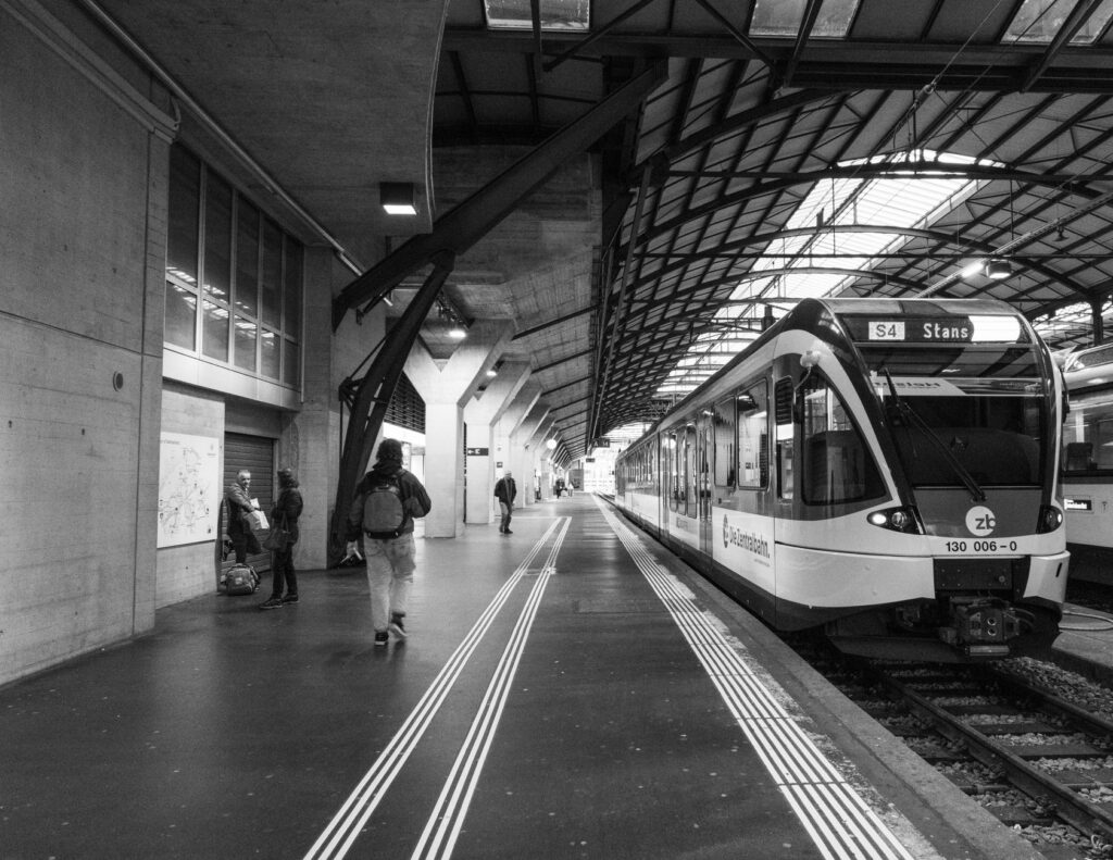 Engadina y Valposchiavo: el tren suizo que aún marca el ritmo de la vida alpina