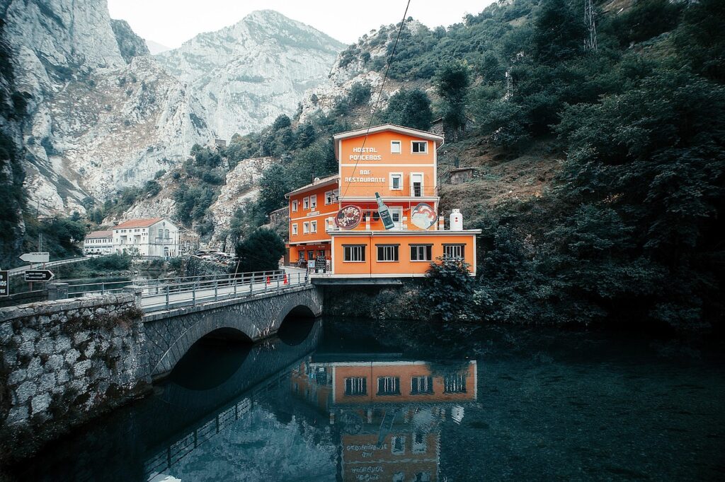 Picos de Europa, España: la montaña que se recorre con respeto y preparación