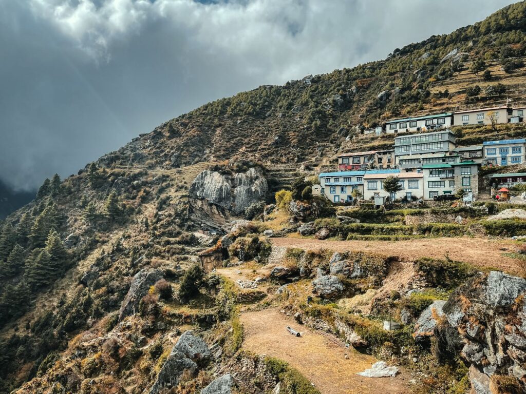 Sagarmatha, Nepal: el parque nacional donde los glaciares retroceden y los sherpas sostienen la montaña