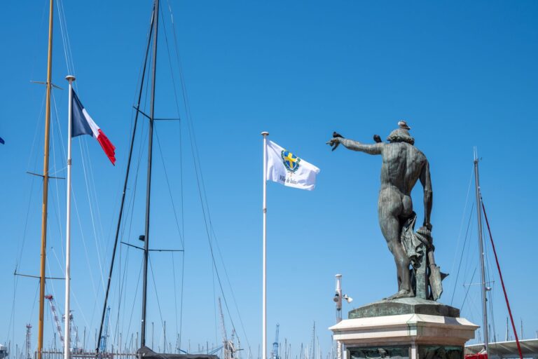 Toulon, Francia: el aeropuerto que mira al Mediterráneo y ordena la puerta de entrada a la Provenza
