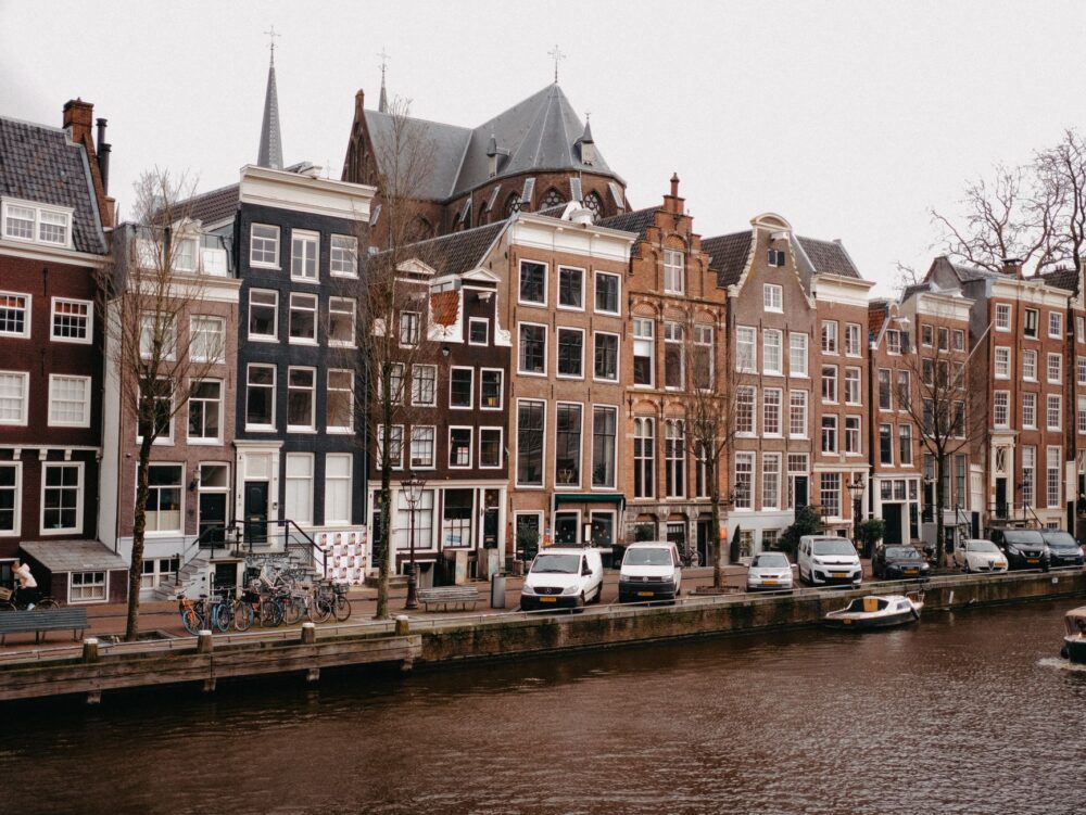 Ámsterdam sin prisas: cómo preparar la movilidad diaria en los Países Bajos