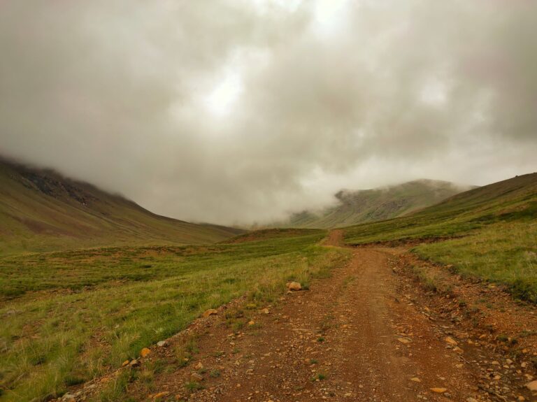 La ruta que no se presume: viajar sin conquistar